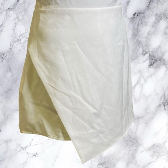 Lovers & Friends Maves Romper - White - Picture 10 of 11